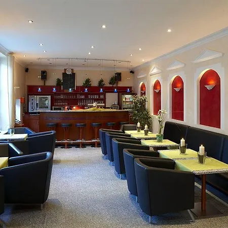 Commundo Tagungshotel Szálloda Ismaning